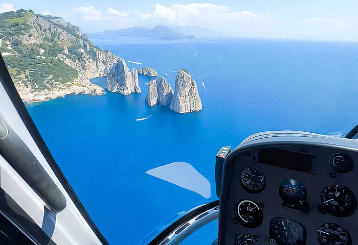 Helicopter transfer to/from Capri