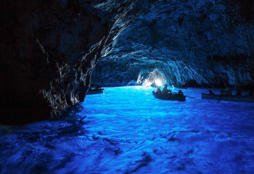 Island transport with stop at the Blue Grotto