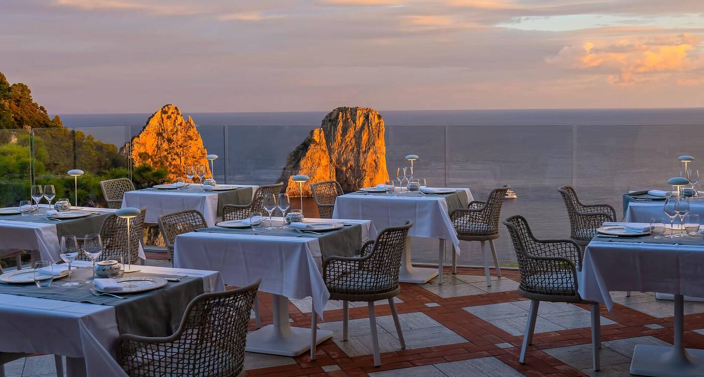 Restaurant & Lounge Bar