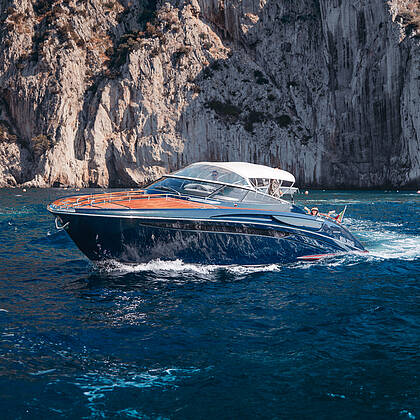 Luxury Rivarama 44 Speedboat (max 6 passengers)