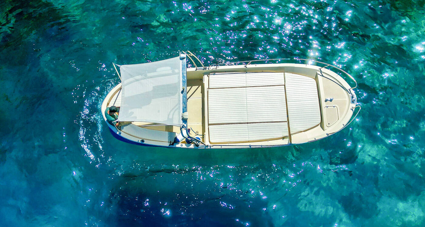 Relax and Have Fun along the Coast of Capri!