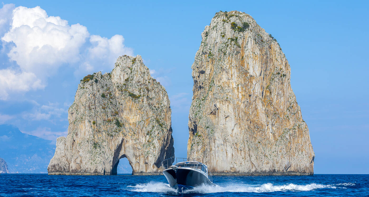 Relax and Have Fun along the Coast of Capri!