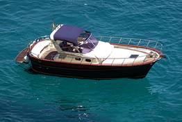 Aprea Gozzo Boat Rental with Skipper on Capri