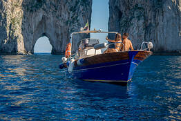 Tour in barca da Capri con cena in Costiera Amalfitana