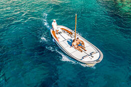 Gozzo Boat Rental  (7.5 meters)
