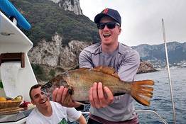 Pesca tour da Sorrento a Capri con pranzo a bordo!