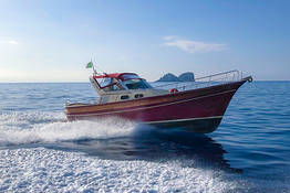 Private Capri Boat Tour from Amalfi Coast (Aprea Gozzo)