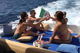 Tour da Sorrento a Ischia/Procida, su Itama 40