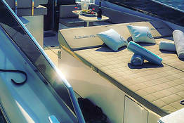 Luxe Full-Service Transfer Rome-Capri: Itama+Mercedes