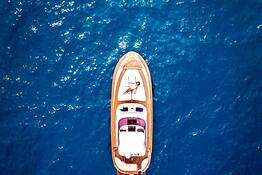 Capri by Sea: Private Tour via a Chic Gozzo Boat