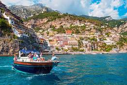 Capri e Positano: tour privato in barca di un giorno