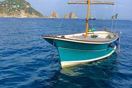 Traditional Gozzo Boat Rental