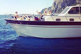 Tour di gruppo in barca a Positano e Amalfi