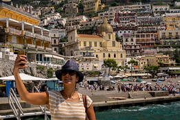 Amalfi o Capri low cost: tour privato in gommone