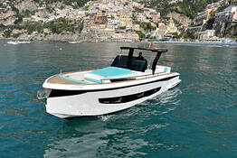 Allure 38: exclusivity and classicism in a modern taste