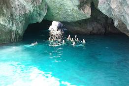 Small-Group Capri Boat Tour w/Swim