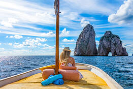 Scopri l'isola dei sogni: tour sul mare di Capri