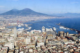 Transfer from Naples to Sorrento + City Tour & Pizza