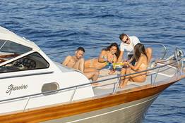 Private Daily Boat Tour Capri & Amalfi Coast 